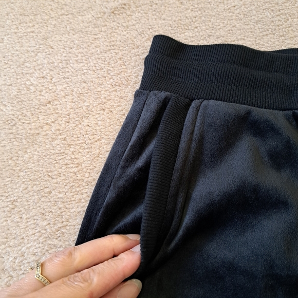 Black Bow 2 Piece Set Joggers Hoodie Velour Size Medium Black Track Suit - Picture 10 of 14